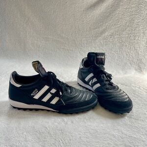 Men’s Adidas Mundial Team Turf Soccer Cleat size 7.5